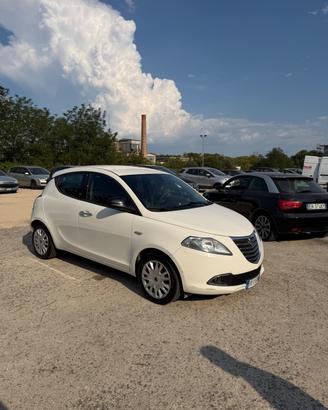 Lancia Ypsilon 1.3 MJT 16V 95 CV 5 porte S&S Gold