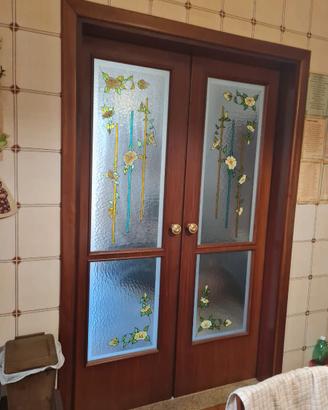 PORTA SCORREVOLE con vetri lavorati
