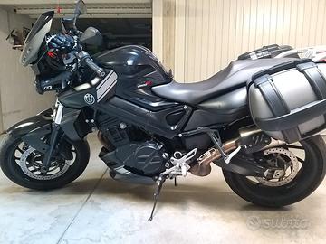 BMW 2011 f.800