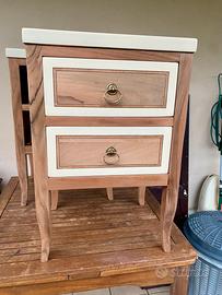 Mobiletti/comodini noce nazionale stile Luigi XVI