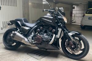 Yamaha vmax 1700