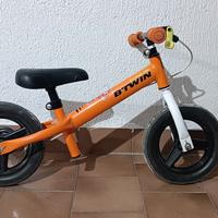 Bicicletta bambino Decathlon senza pedali 