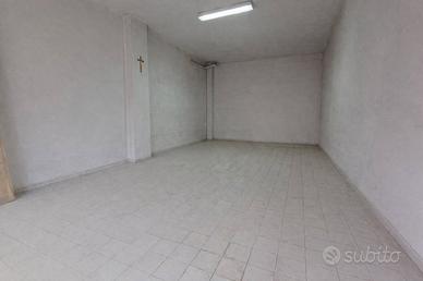 S2 box auto doppio in zona centrale