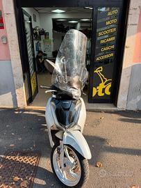 Honda SH 125 - 2017 euro 4 - PERMUTE