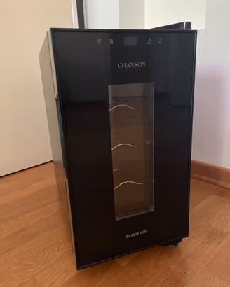Cantinetta Taurus da 8 bottiglie