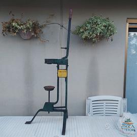 Tappatrice a mano per tappi in sughero