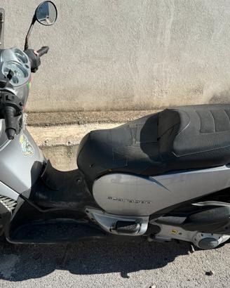 Scarabeo 250