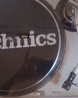 Technics SL 1200 mk2