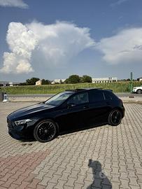 Mercedes-BenZ Classe A 200d Premium AMG 2025