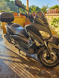 Yamaha Xmax 250