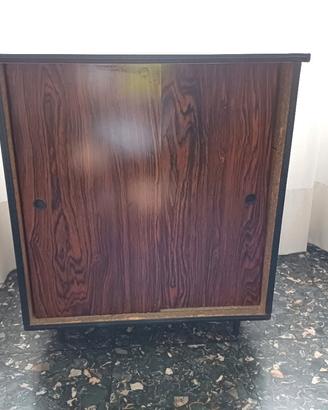 Mobiletto in legno 2 ante 