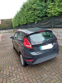 ford  fiesta 