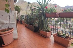 Attico con p.auto riservato e vista mare T.Natale