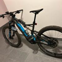 Bici  specialaized turbo levo