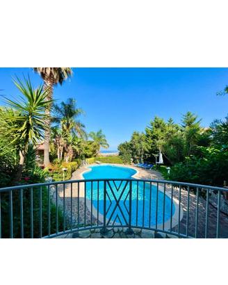 Vista,piscina,giardino