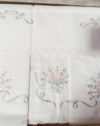 lenzuolo antico alta qualità nel corredo da sposa
