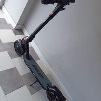 monopattino per adulti 