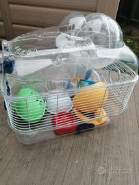 Gabbietta super attrezzata praticamente nuova