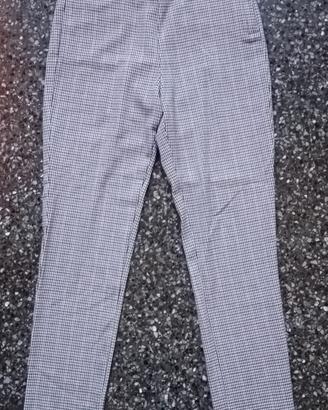 Pantaloni a quadretti Stradivarius EUR 36