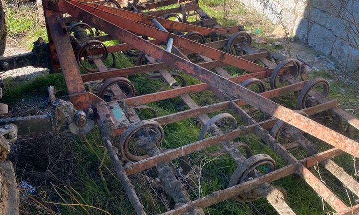 Vibrocoltivatore trattore