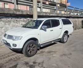Pick-up Mitsubishi l200 2.5 179 Cv Autocarro