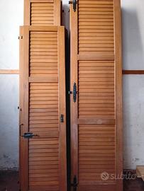 Persiane e montanti in legno