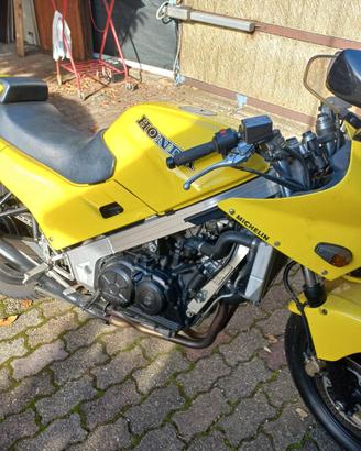 Honda VFR 750 F del 1987