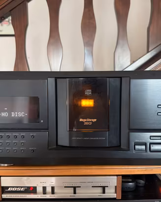 Sony CDP-CX220 Megastorage 200 CD changer