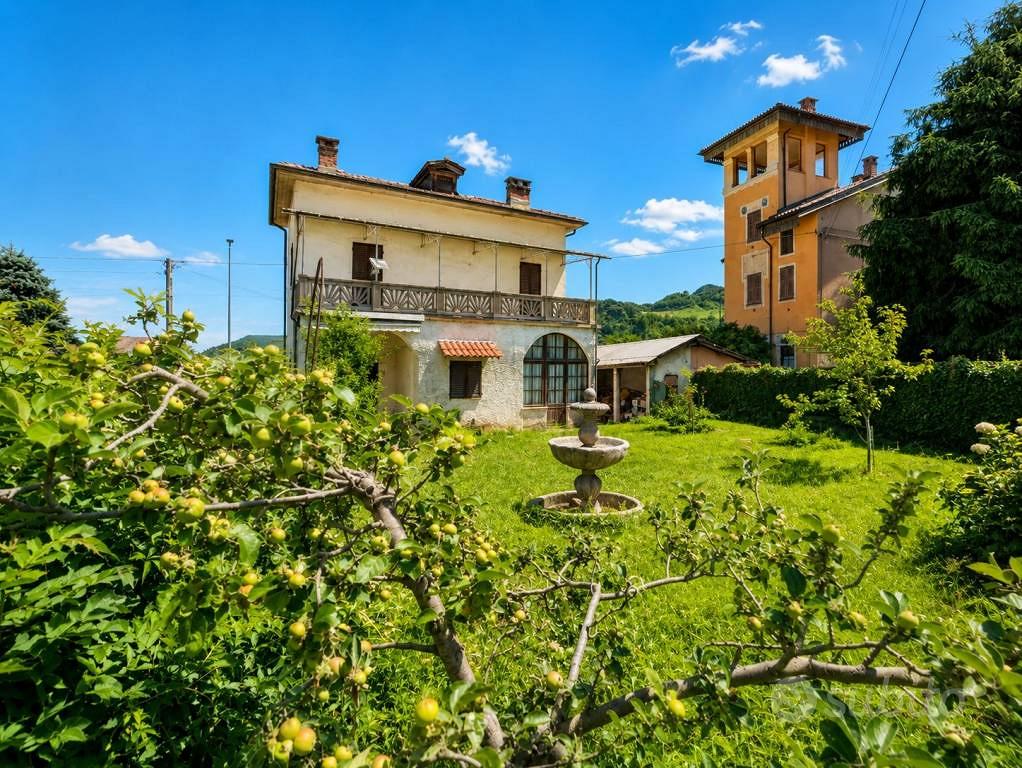 Casa – Roccavione, Tetto Battista Massa - Vista 2