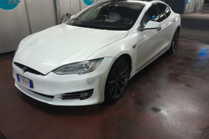 Tesla Model S P85D