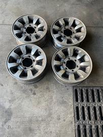 Cerchi in lega pajero