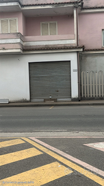 Locale artigianale commerciale