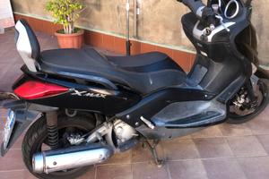 Yamaha xmax250