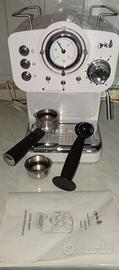 Macchina da caffè e cappuccino Arielli