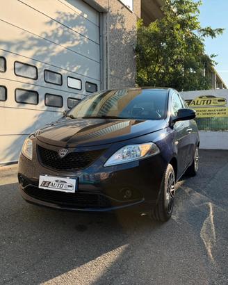Lancia Ypsilon 1.2 69 CV 5 porte GPL Ecochic Gold