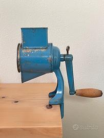 Grattugia Vintage Metallo Smaltato