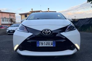Toyota Aygo 1.0 VVT-i 69 CV 5 porte x-play TSS MMT