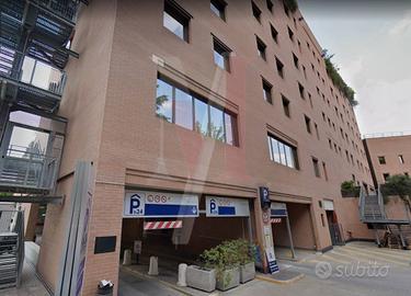 Box / Garage di 16 m² a Bologna