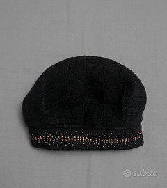 Basco nero donna in misto lana Angora con strass d