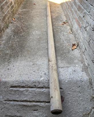 Pali in legno