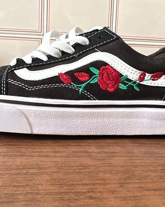 Scarpe Vans Nere con rose donna, NUOVE, tg.41