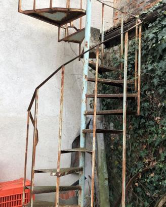 Scala a chiocciola da esterno