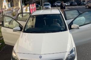 Mercedes classe b 180 d automatico motore Mercedes