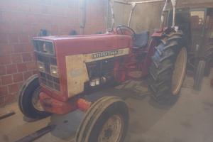 International 824