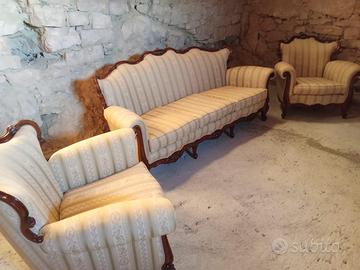 Salotto d’epoca in perfetto stato