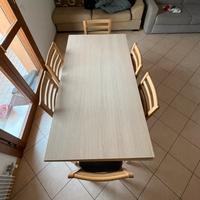 Tavolo da cucina allungabile con sedie