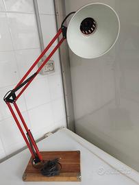 Lampada a pantografo