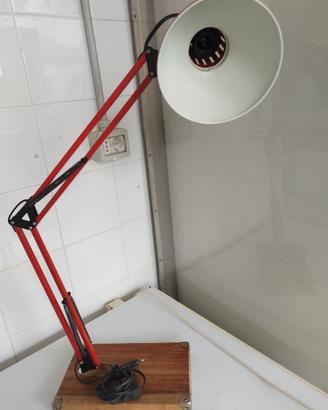 Lampada a pantografo