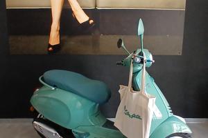 Vespa Primavera 80th
