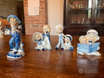 Set di Statuette in porcellana lucida